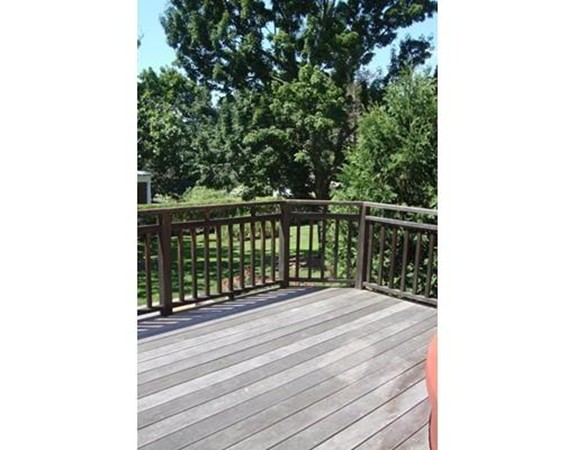 32 Round Hill Road, Unit B Northampton, MA 01060 - Photo 6 of 30 Gallery Image 6