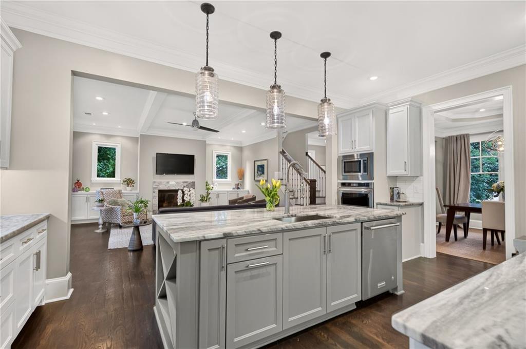 2364 Drew Valley Road Northeast Atlanta, GA 30319 - Photo 10 of 37