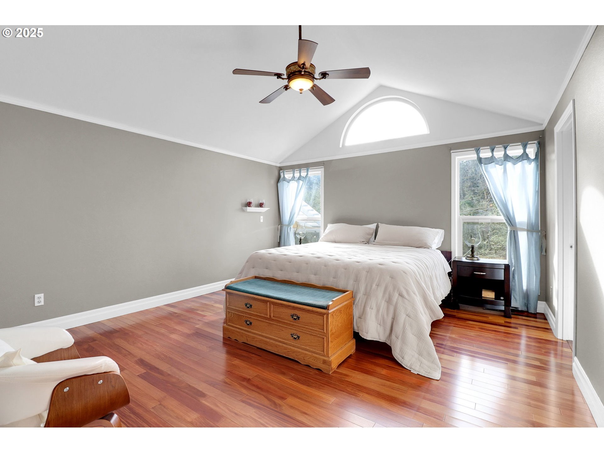 2708 Moon Mountain Drive Eugene, OR 97403 - Photo 20 of 43 a bedroom with a bed and window