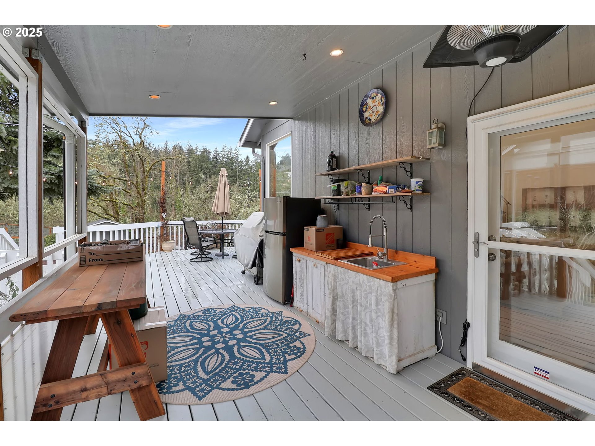 2708 Moon Mountain Drive Eugene, OR 97403 - Photo 39 of 43 a living room with furniture a window and a table