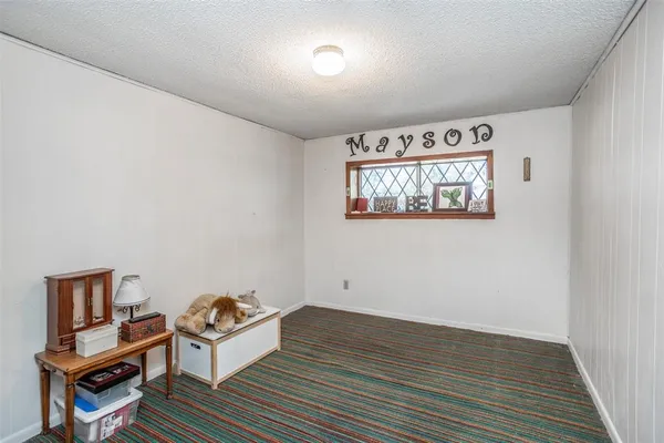$365,000 | 300 Thompson Street, Pottsboro, TX 75076
