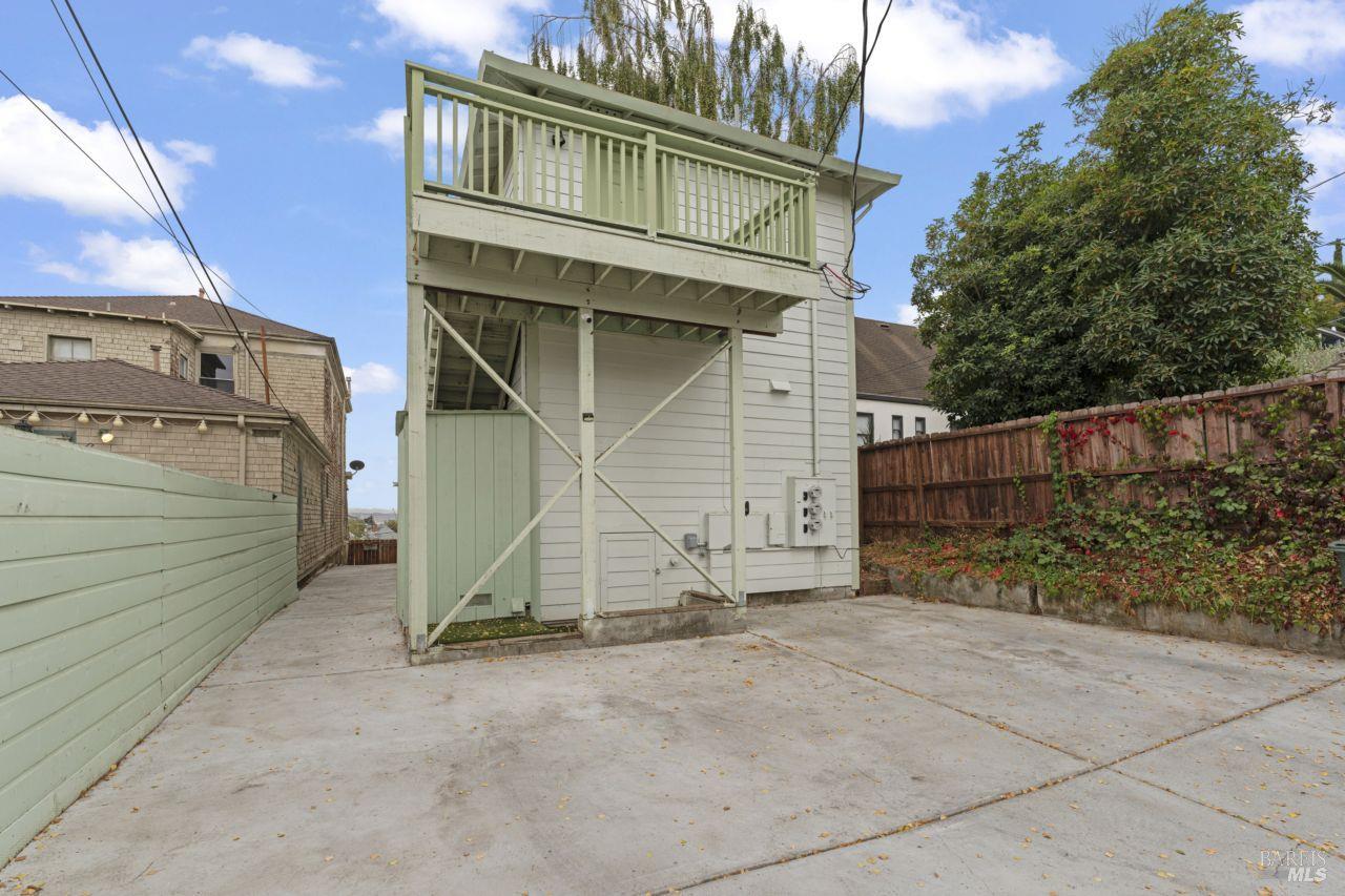 940 York Street Vallejo, CA 94590 - Photo 29 of 30 a view of a house