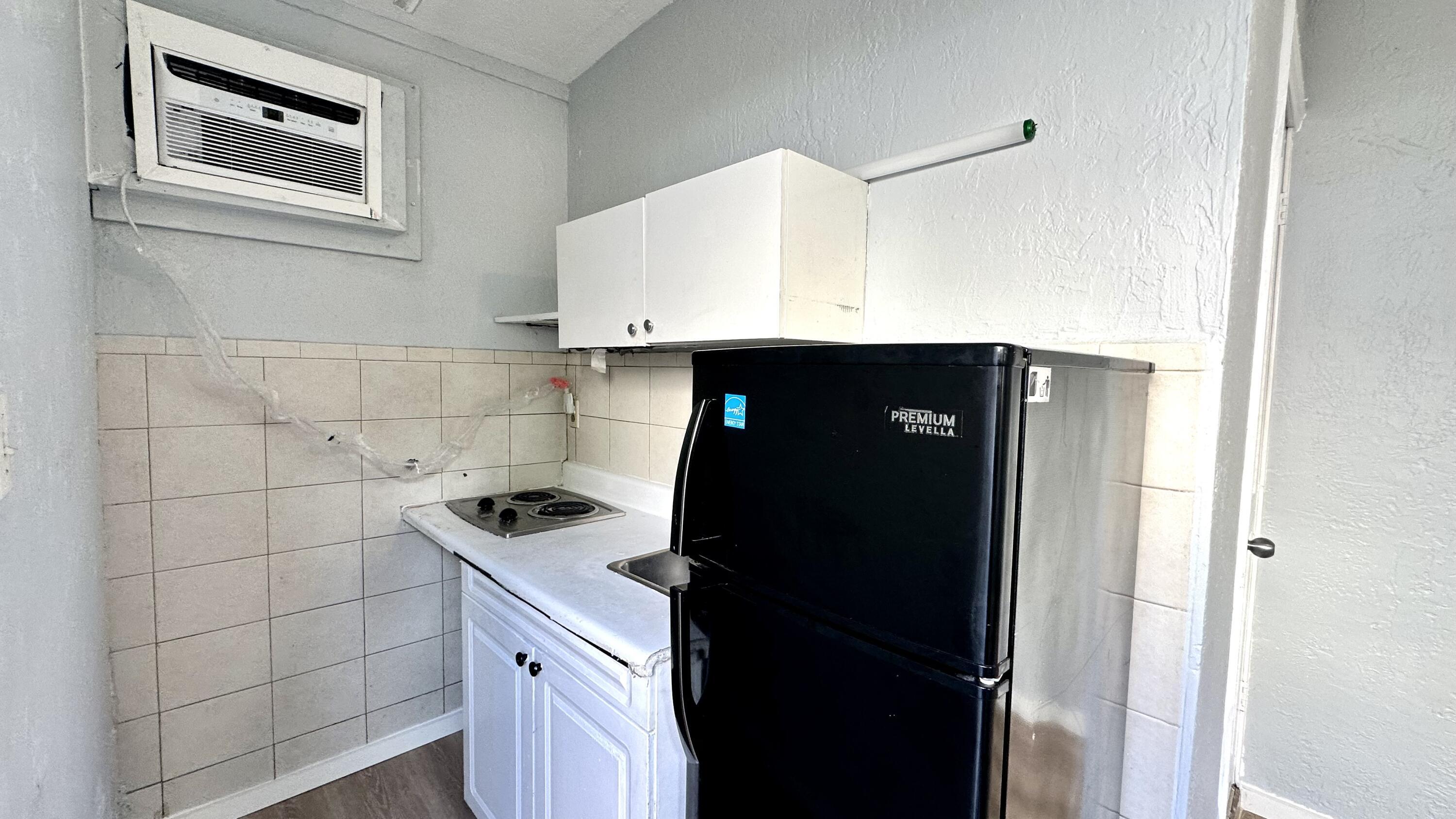 447 Conniston Road, Unit STUDIO West Palm Beach, FL 33405 - Photo 1 of 8 IMG_2143