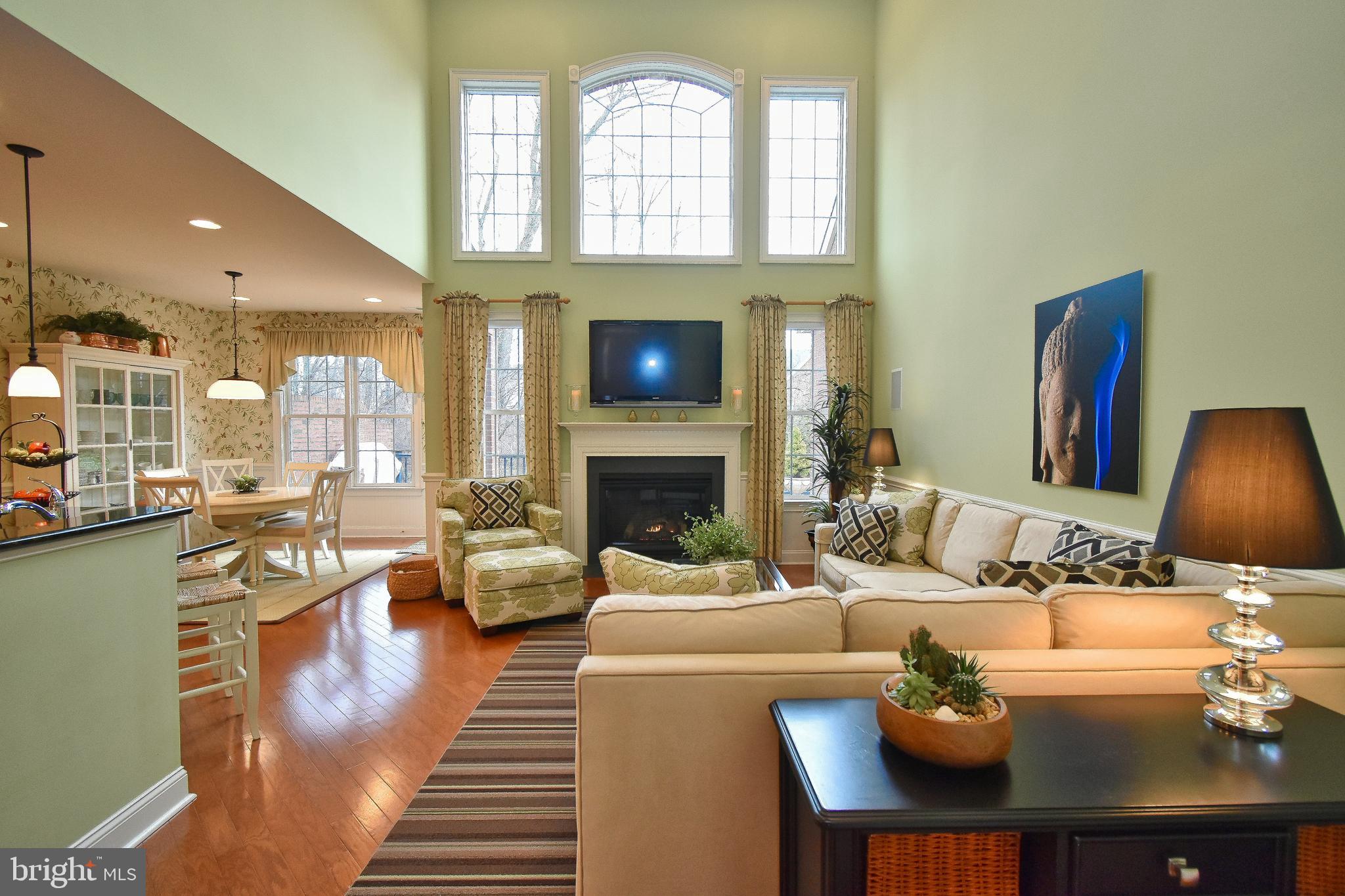 22 Franklin Circle Newtown, PA 18940 - Photo 3 of 46