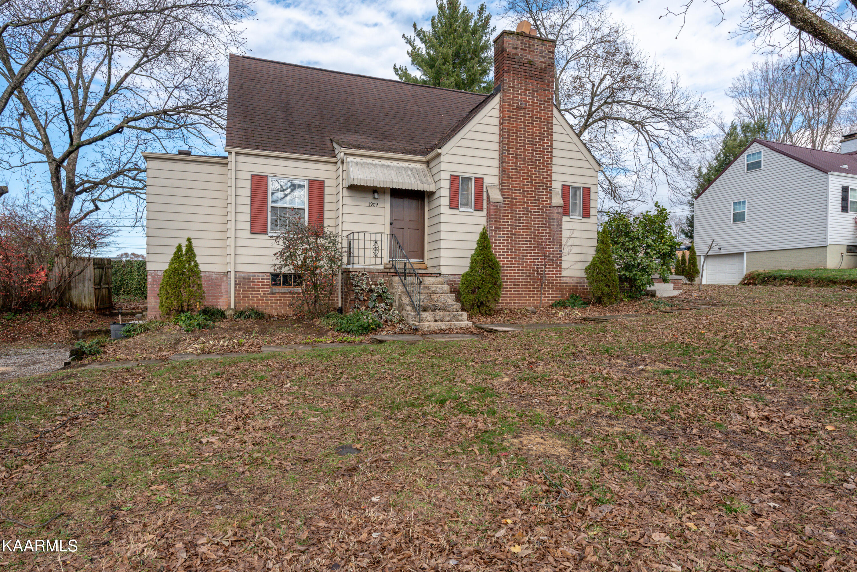 1909 Crest Road Maryville, TN 37804 - Photo 1 of 26 DSC_7637