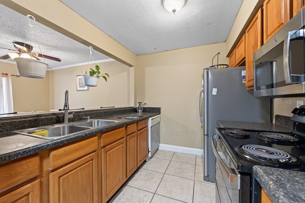 1409 Alpine Road, Unit 10 Clearwater, FL 33755 - Photo 13 of 36 Gallery Image 13