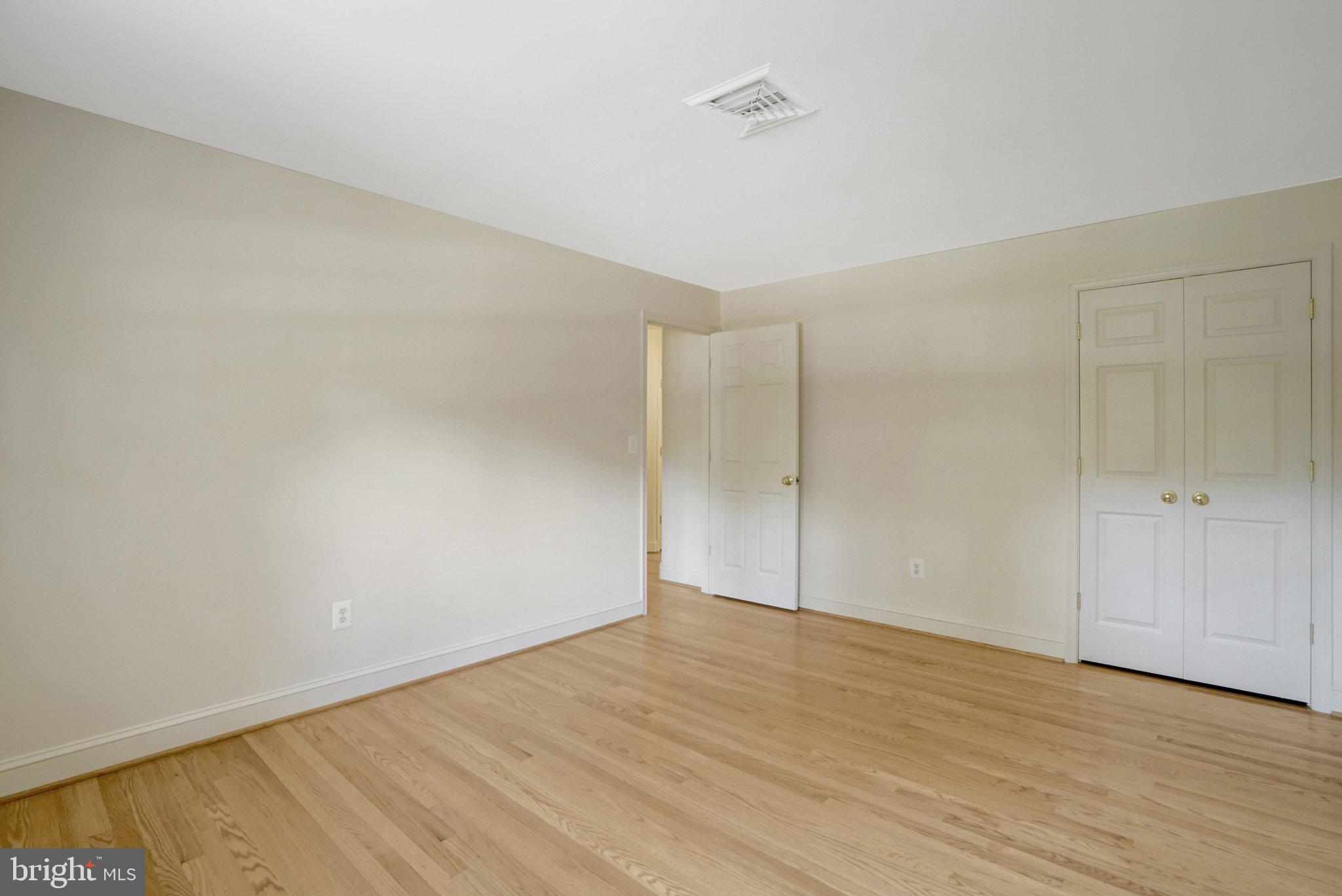 4409 Ferry Landing Road Alexandria, VA 22309 - Photo 43 of 68 Bedroom #2/upper level