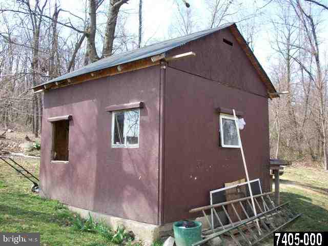 1370 Bahns Mill Road Windsor, PA 17366 - Photo 17 of 18