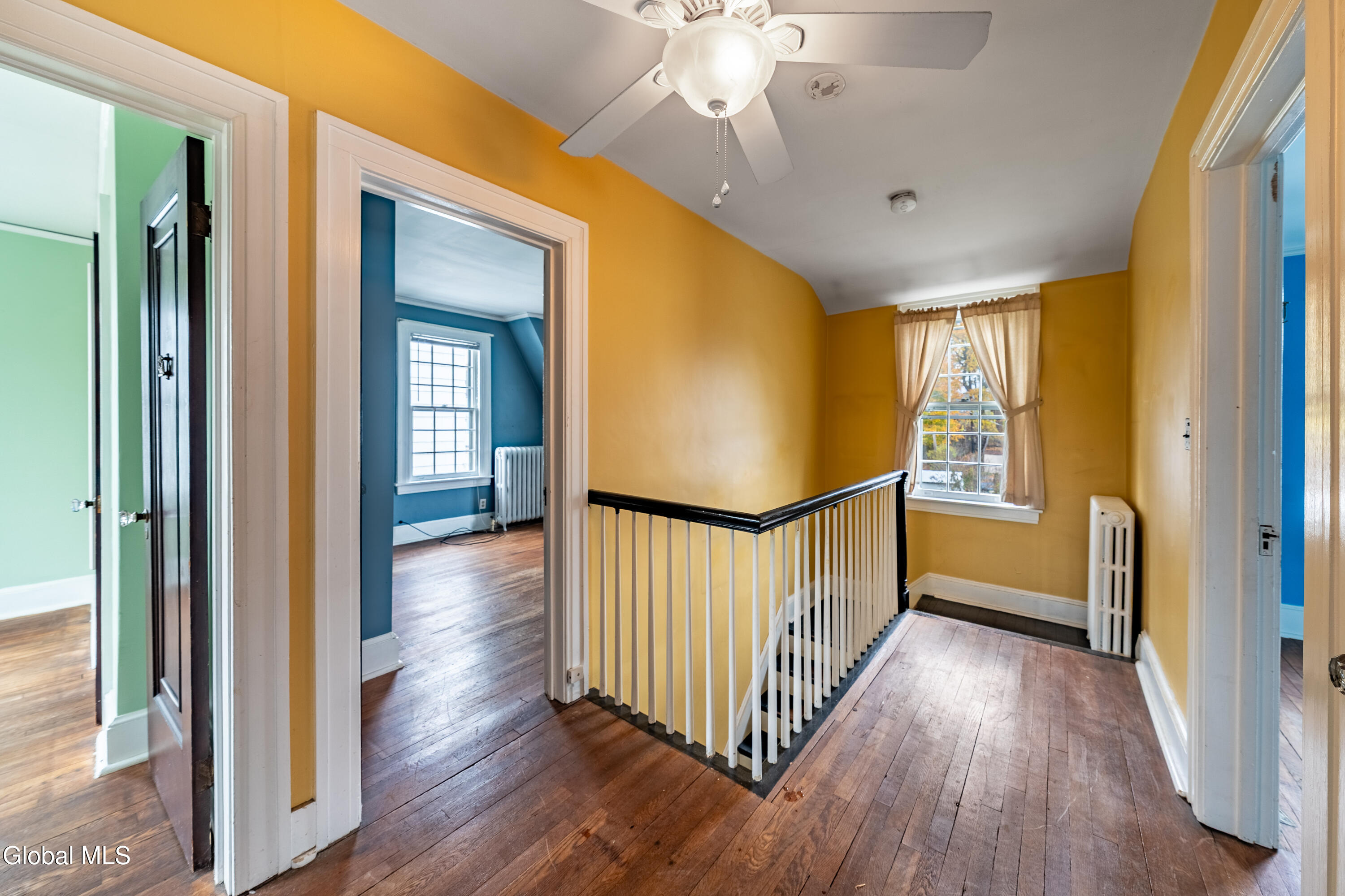 47 North Main Avenue Albany, NY 12203 - Photo 17 of 26 N Main Up Hallway