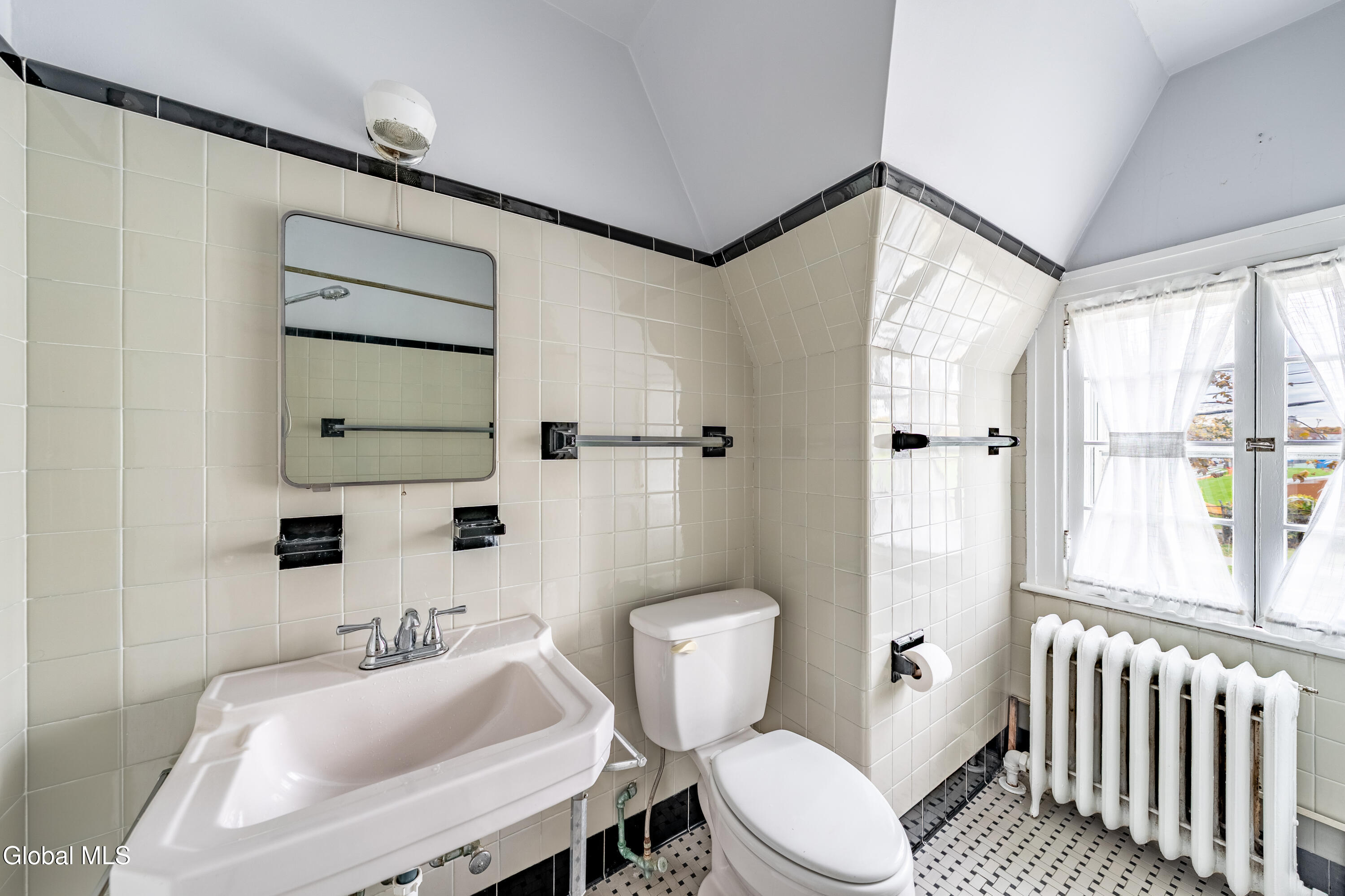 47 North Main Avenue Albany, NY 12203 - Photo 23 of 26 N Main Up Bath 1