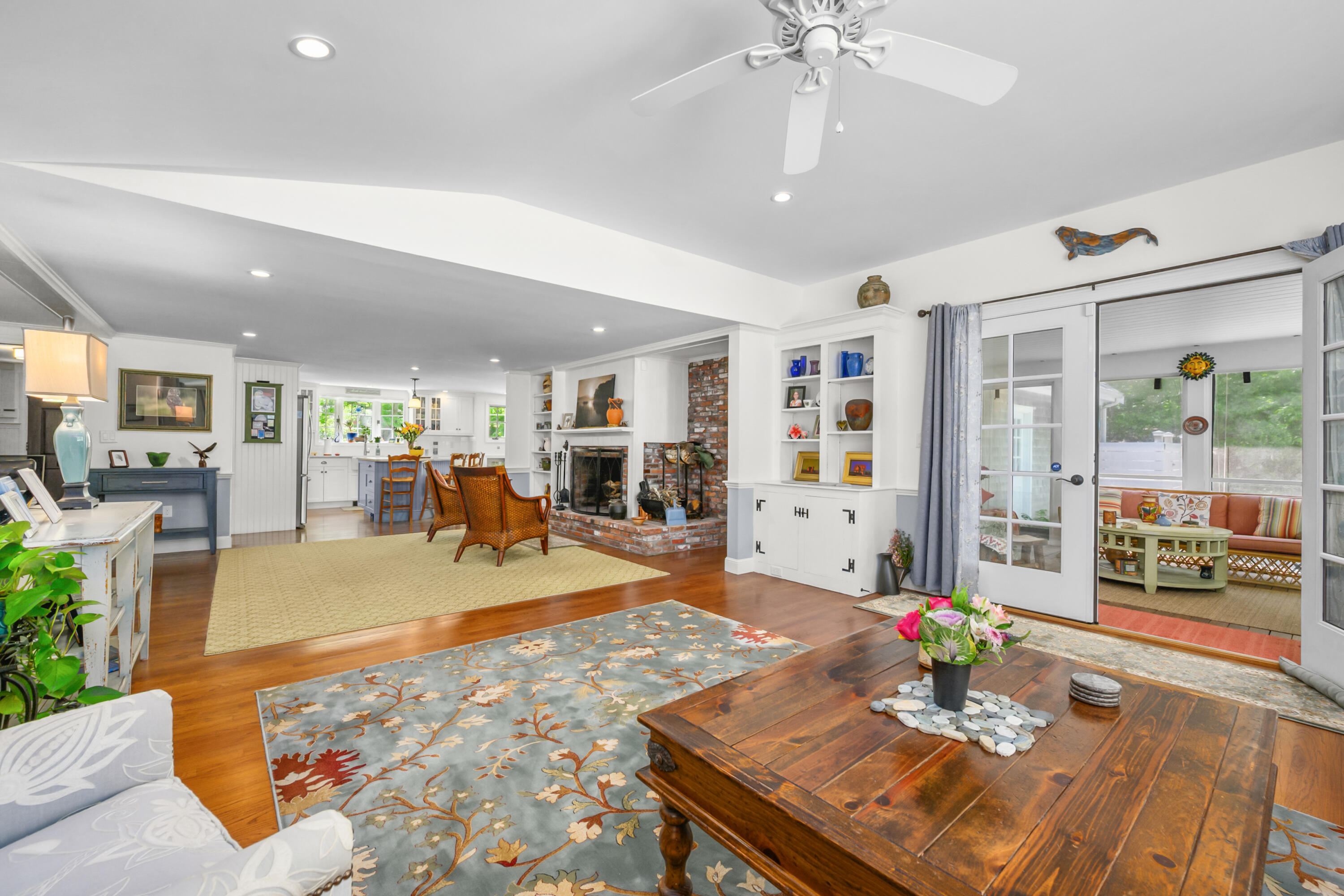 27 Two Ponds Road Falmouth, MA 02540 - Photo 5 of 45 full LR
