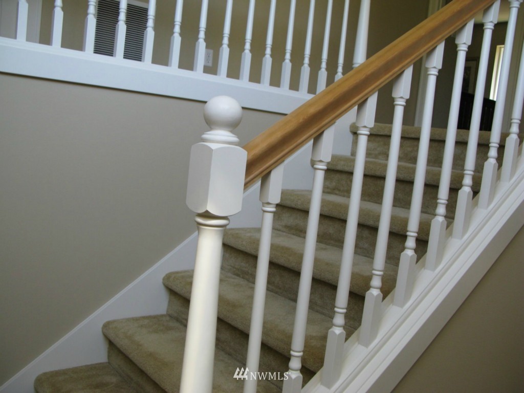 11175 Northeast 162nd Street Bothell, WA 98011 - Photo 11 of 25 Gallery Image 11