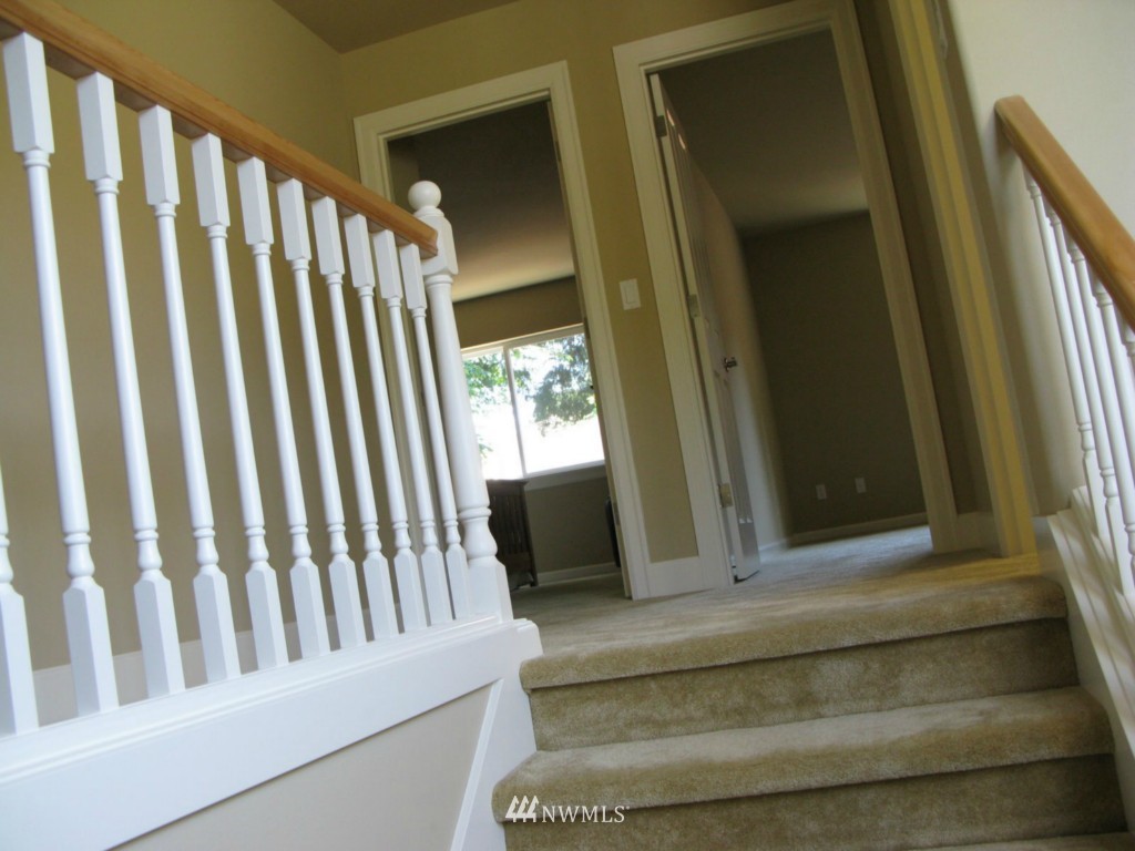 11175 Northeast 162nd Street Bothell, WA 98011 - Photo 12 of 25 Gallery Image 12