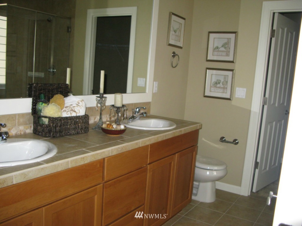 11175 Northeast 162nd Street Bothell, WA 98011 - Photo 16 of 25 Gallery Image 16