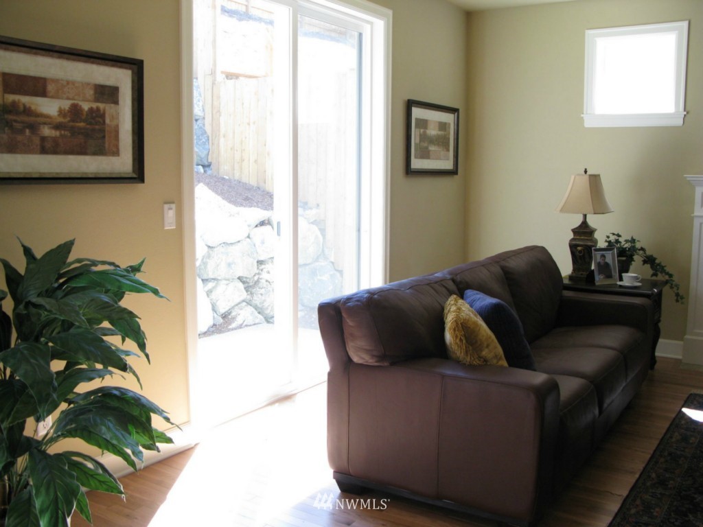 11175 Northeast 162nd Street Bothell, WA 98011 - Photo 3 of 25 Gallery Image 3