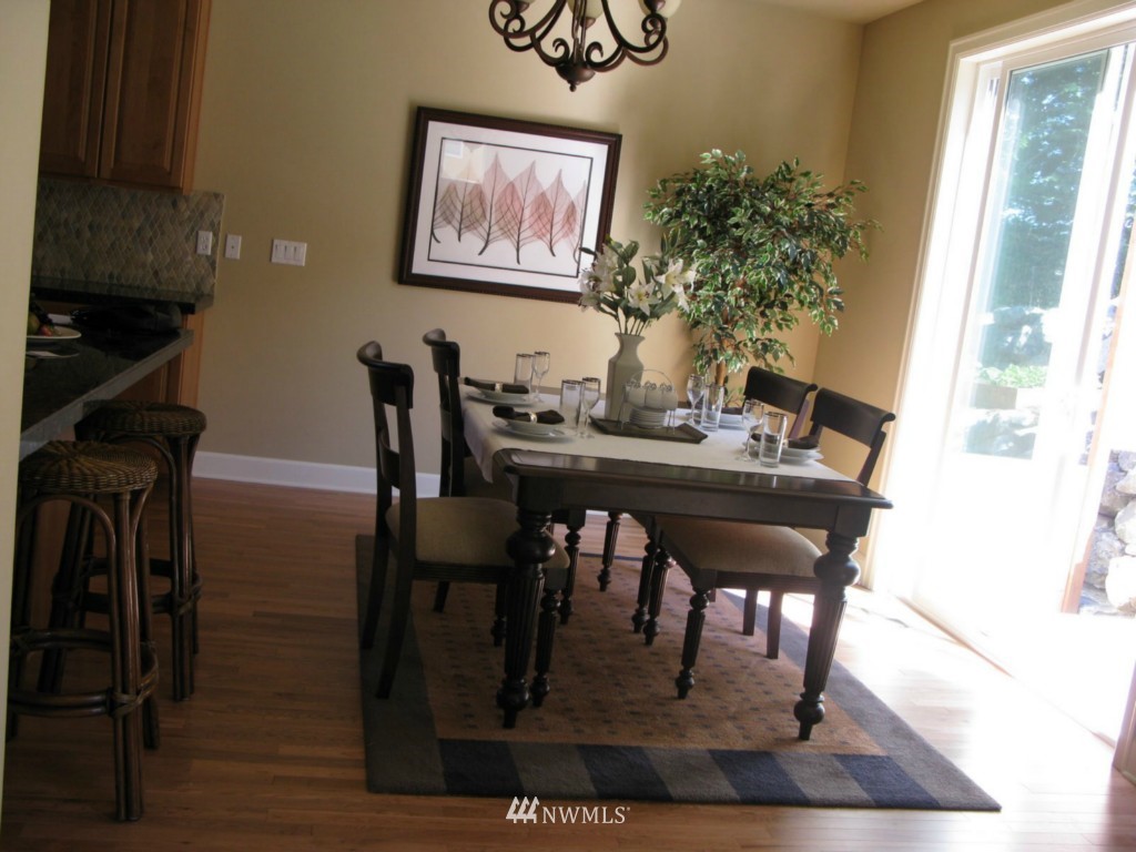 11175 Northeast 162nd Street Bothell, WA 98011 - Photo 4 of 25 Gallery Image 4