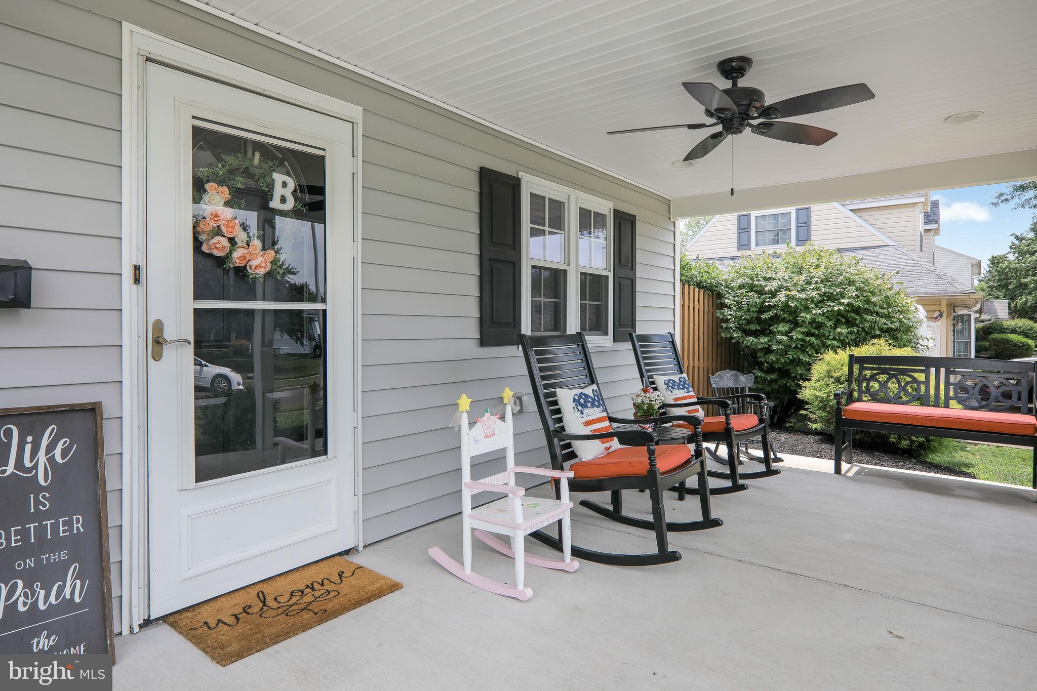 18 Hedge Road Levittown, PA 19056 - Photo 4 of 49 Gallery Image 4