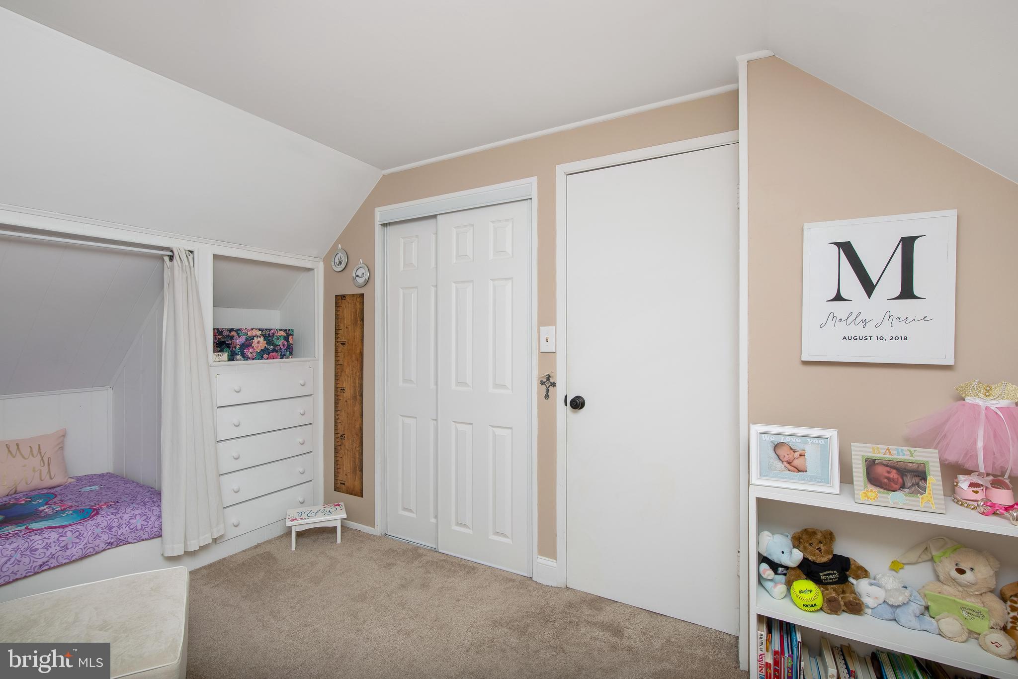 18 Hedge Road Levittown, PA 19056 - Photo 32 of 49 Gallery Image 32