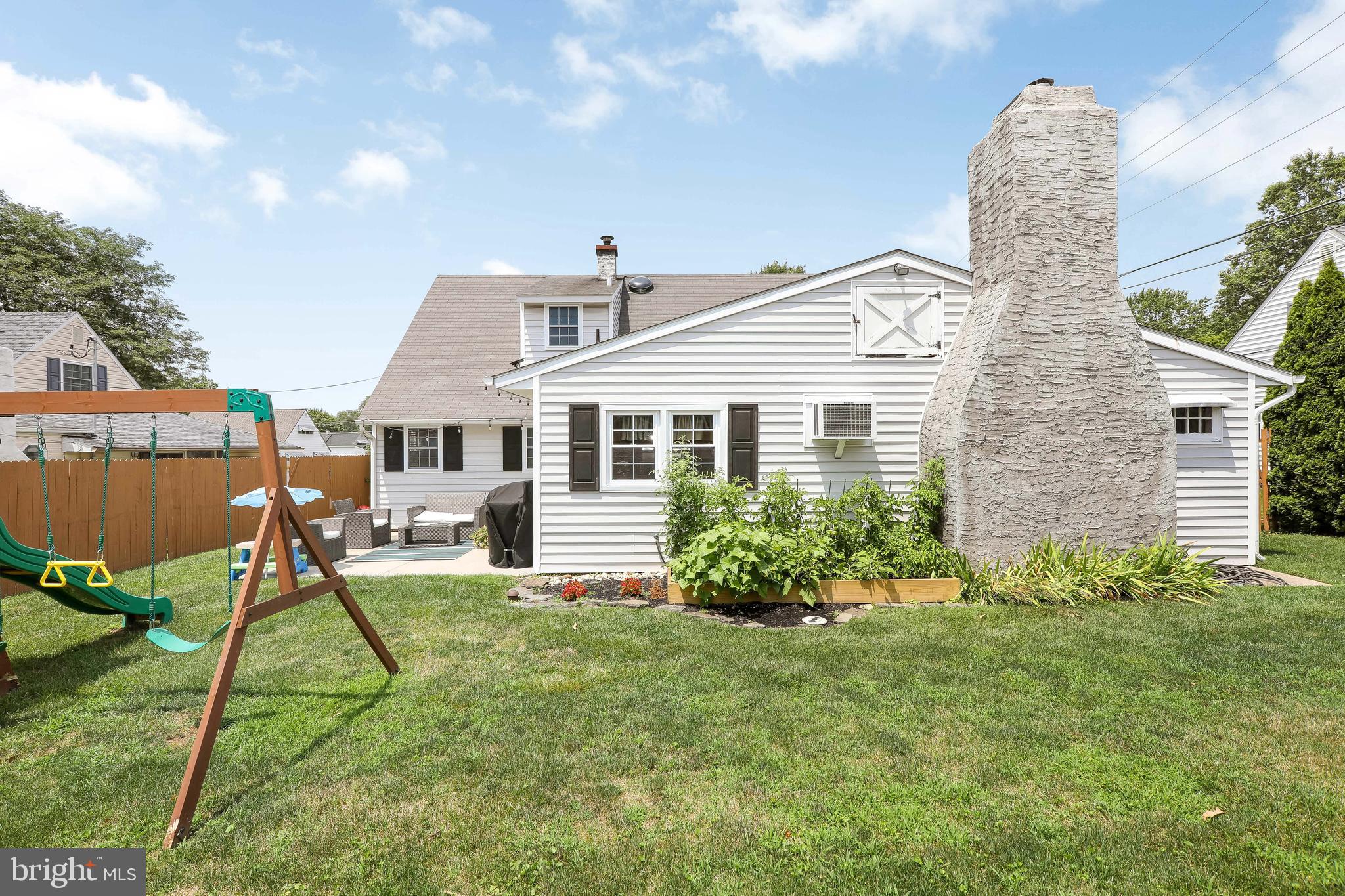 18 Hedge Road Levittown, PA 19056 - Photo 46 of 49 Gallery Image 46