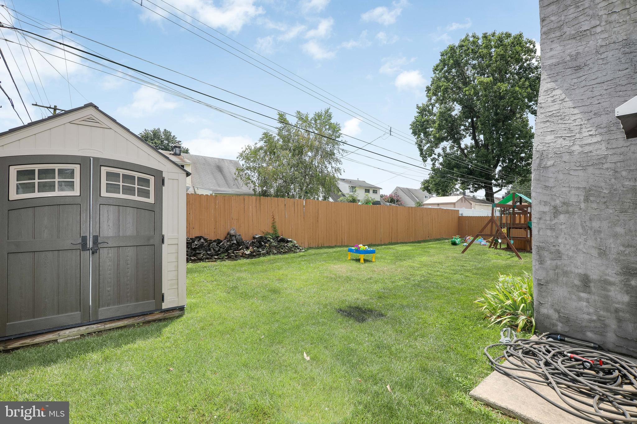 18 Hedge Road Levittown, PA 19056 - Photo 48 of 49 Gallery Image 48
