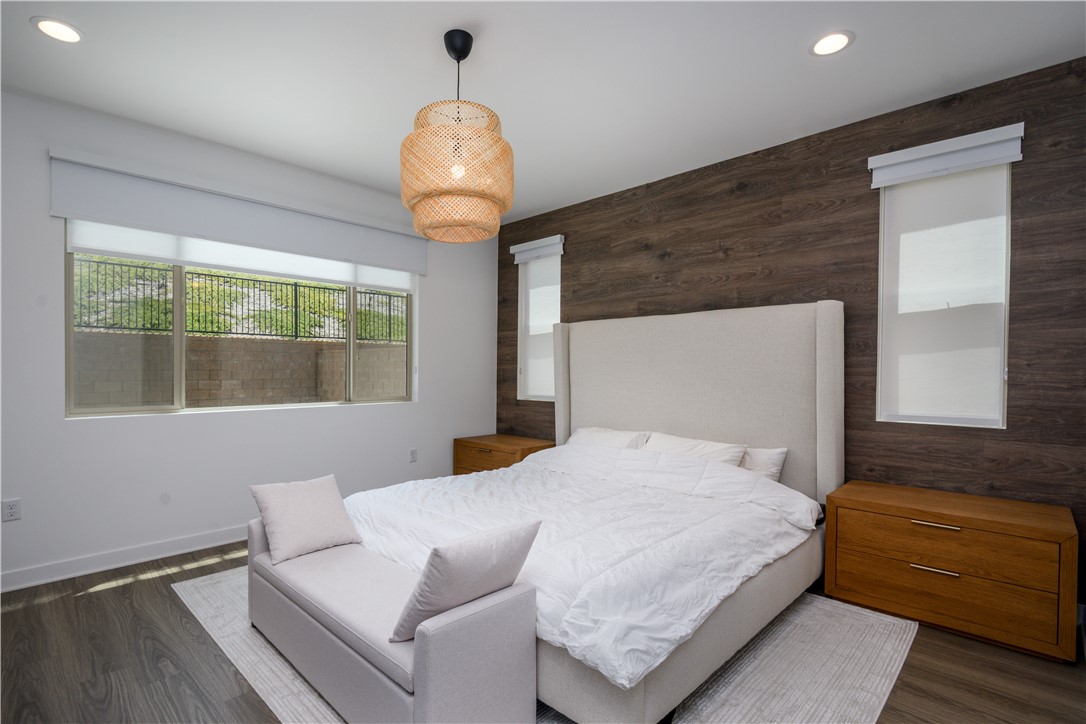 2821 Bridgetide Road Corona, CA 92883 - Photo 10 of 38 Master bedroom Main level