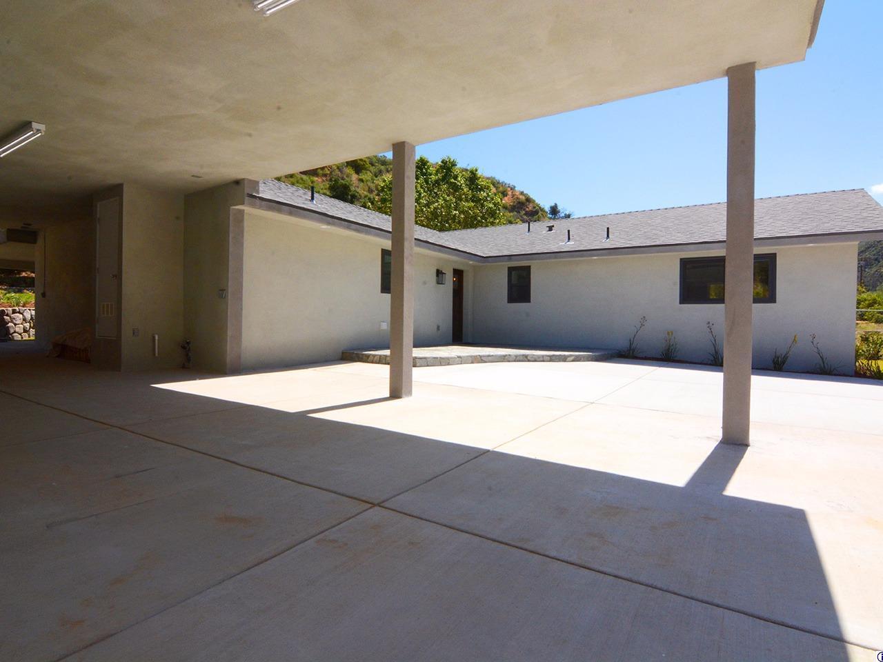 2447 Stonyvale Road Tujunga, CA 91042 - Photo 4 of 36 Gallery Image 4