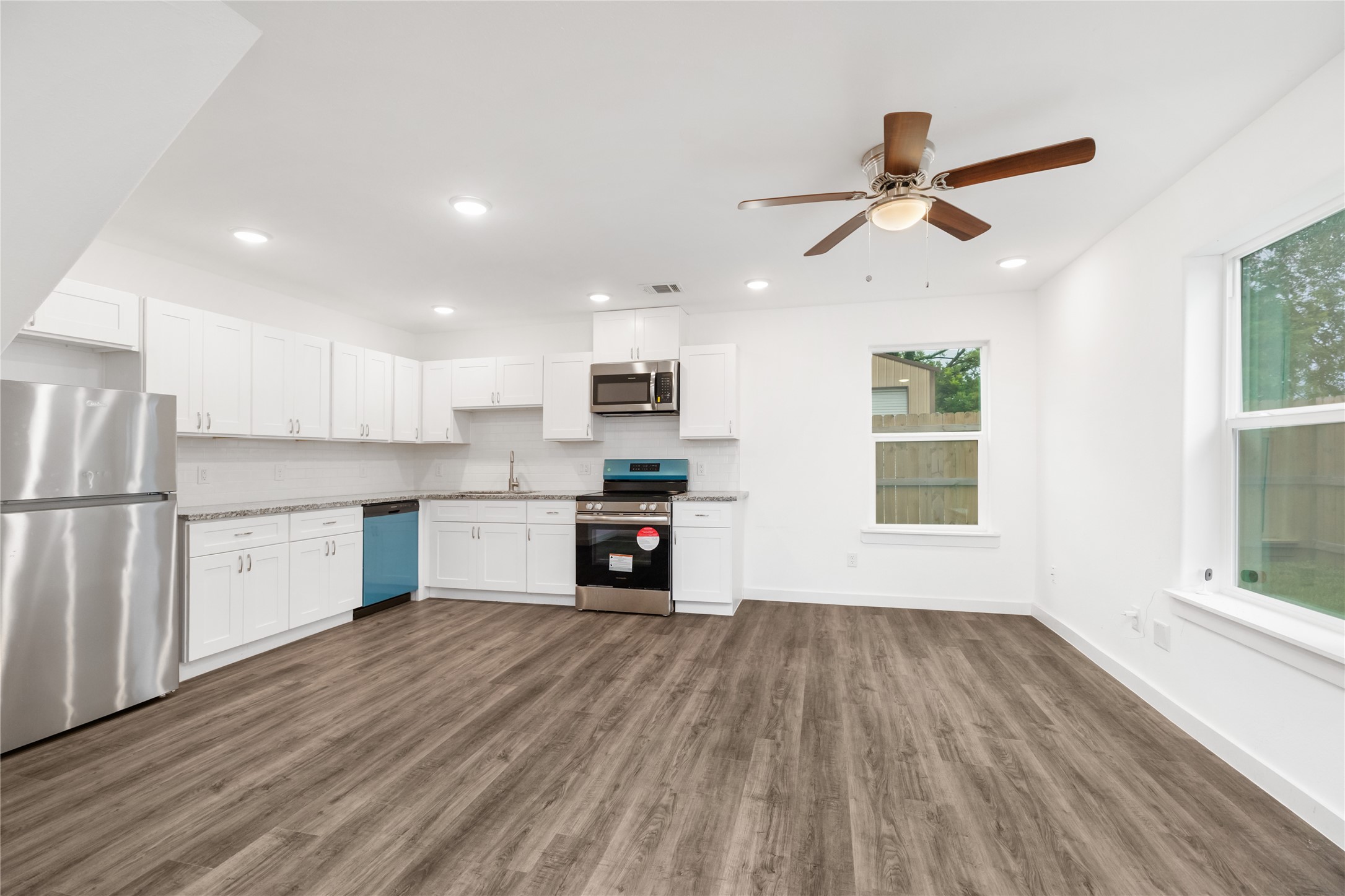6309 Sandra Street Houston, TX 77028 - Photo 4 of 22