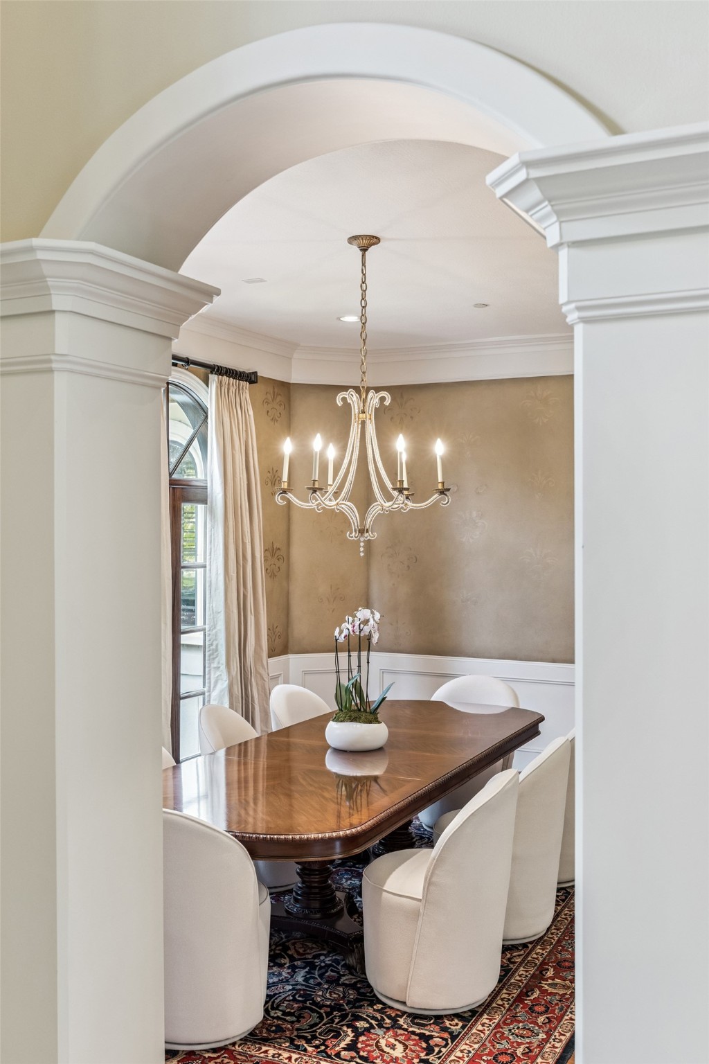 570 Lanecrest Lane Houston, TX 77024 - Photo 13 of 36 a dining room with table and chairs