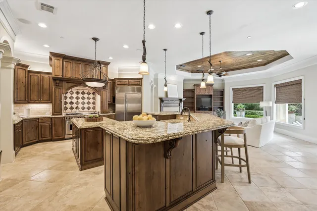 $3,450,000 | 570 Lanecrest Lane, Houston, TX 77024