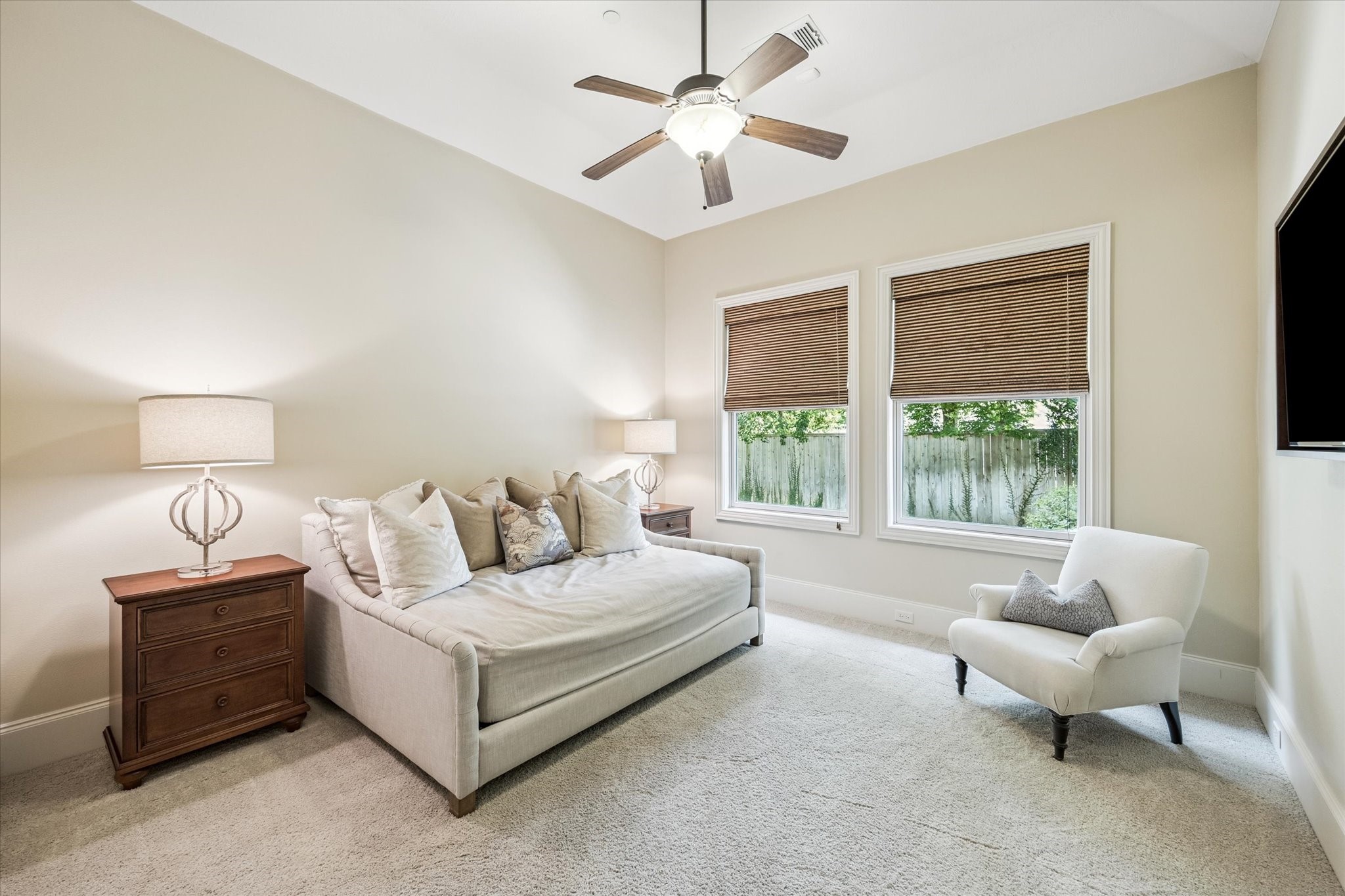 570 Lanecrest Lane Houston, TX 77024 - Photo 20 of 36 a living room with furniture and a window