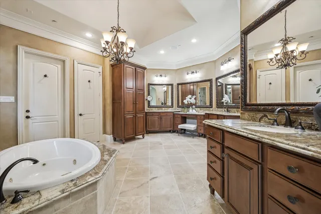 $3,450,000 | 570 Lanecrest Lane, Houston, TX 77024