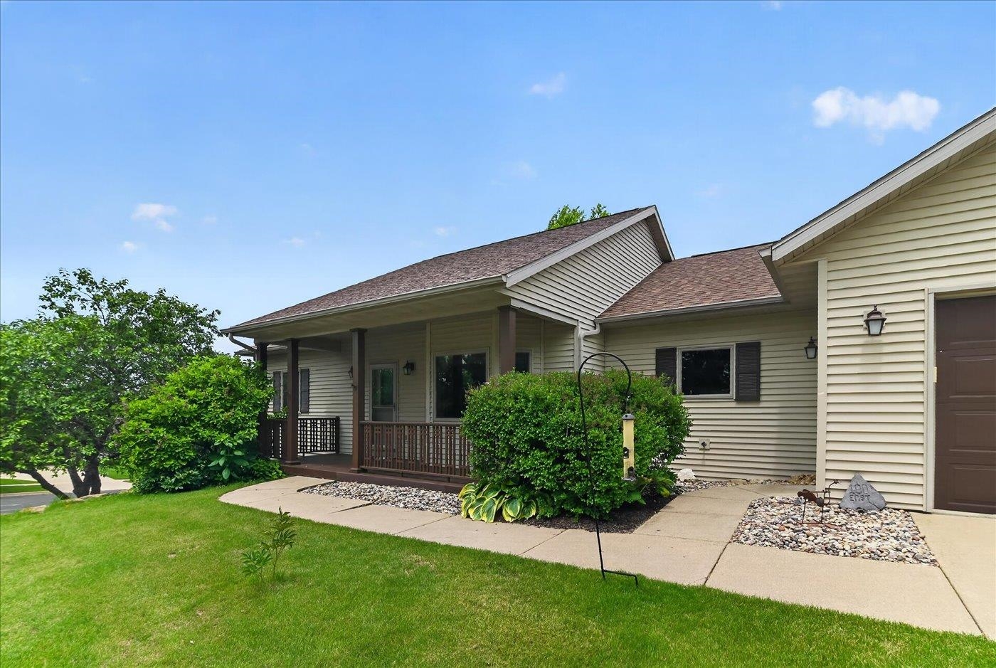 100 East Gonstead Road Mount Horeb, WI 53572 - Photo 3 of 78