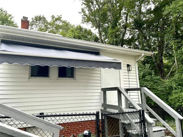 $459,000 | 44 Hemlock Avenue, Spruce Pine, NC 28777