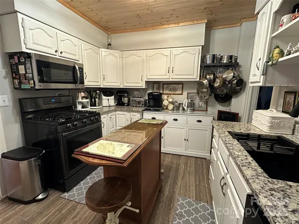 $439,000 | 44 Hemlock Avenue, Spruce Pine, NC 28777