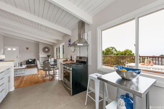 $1,200,000 | 823 Edgemar Avenue, Pacifica, CA 94044