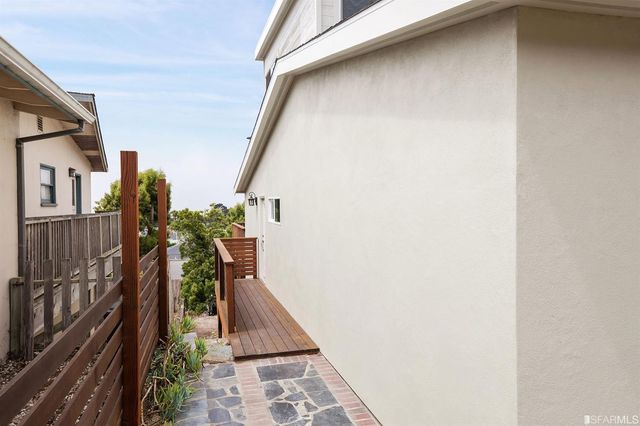 $1,200,000 | 823 Edgemar Avenue, Pacifica, CA 94044