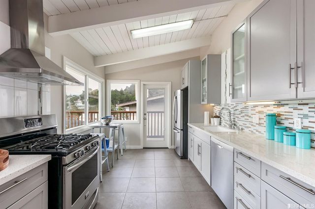 $1,200,000 | 823 Edgemar Avenue, Pacifica, CA 94044