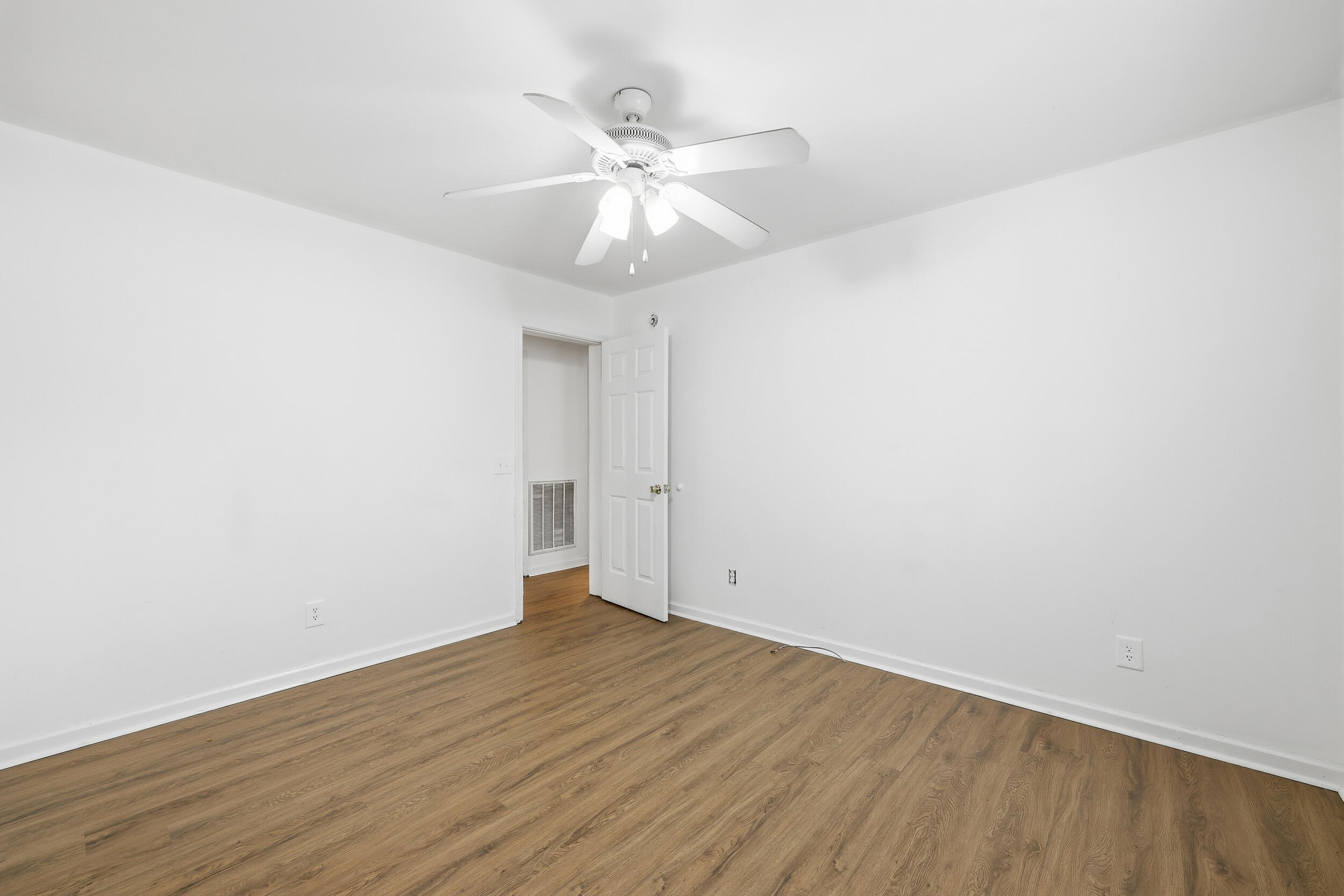2590 Otranto Road North Charleston, SC 29406 - Photo 24 of 49 32_550a1119