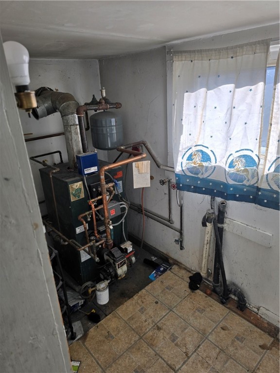 22 Oak Street Hopkinton, RI 02804 - Photo 18 of 33