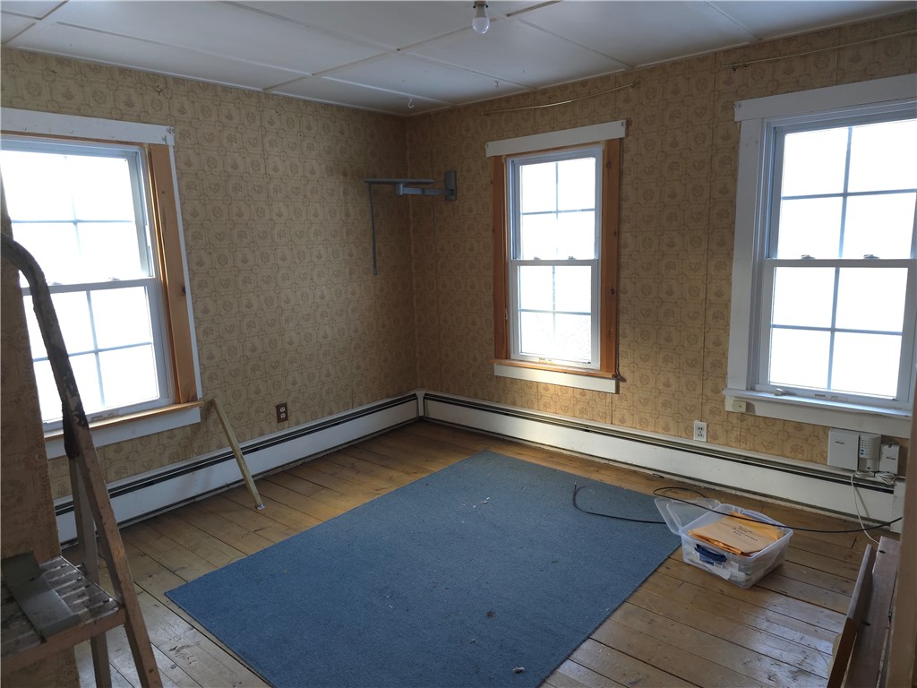 22 Oak Street Hopkinton, RI 02804 - Photo 27 of 33