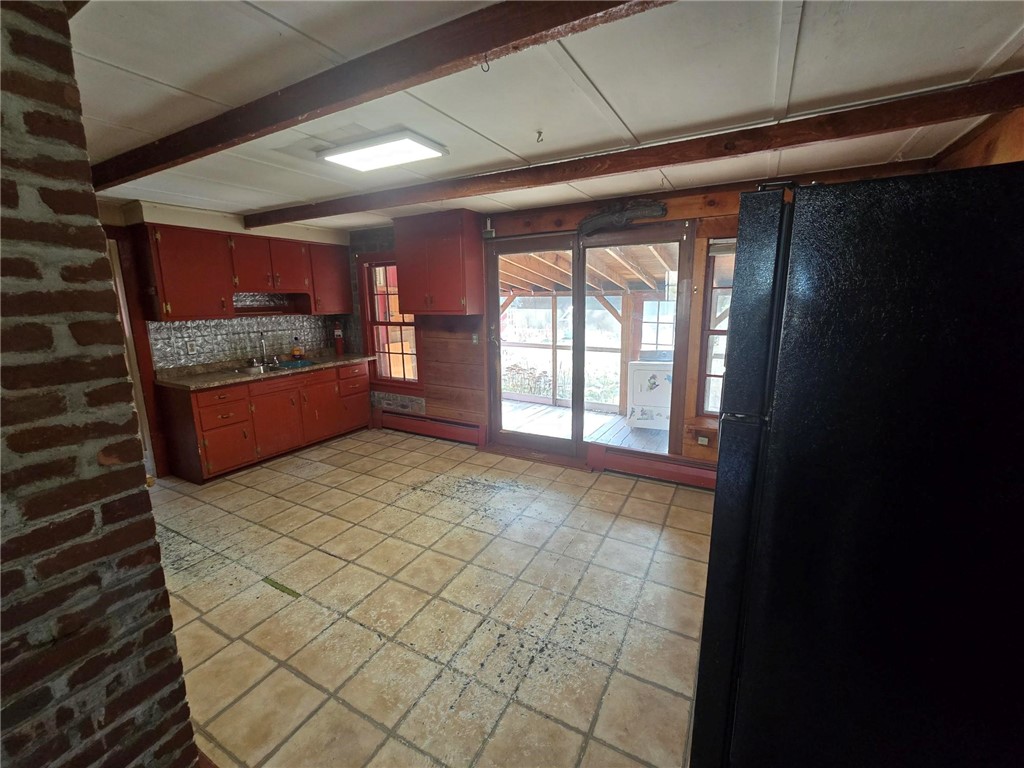 22 Oak Street Hopkinton, RI 02804 - Photo 6 of 28