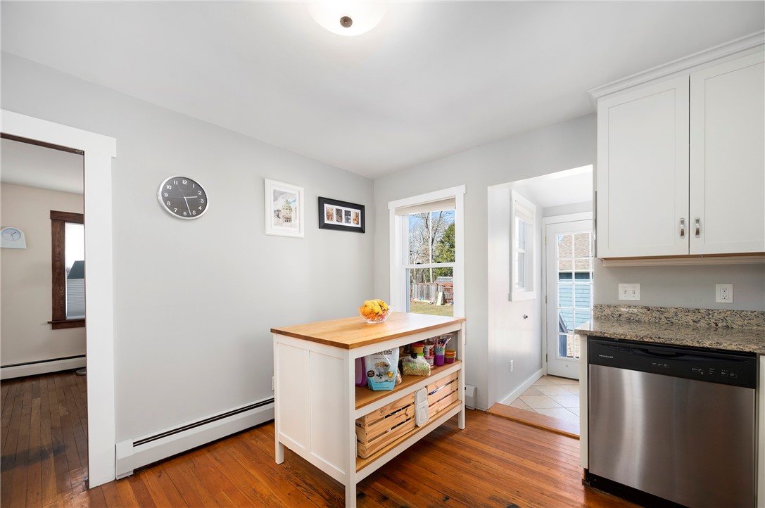 275 Usquepaugh Road South Kingstown, RI 02892 - Photo 13 of 34