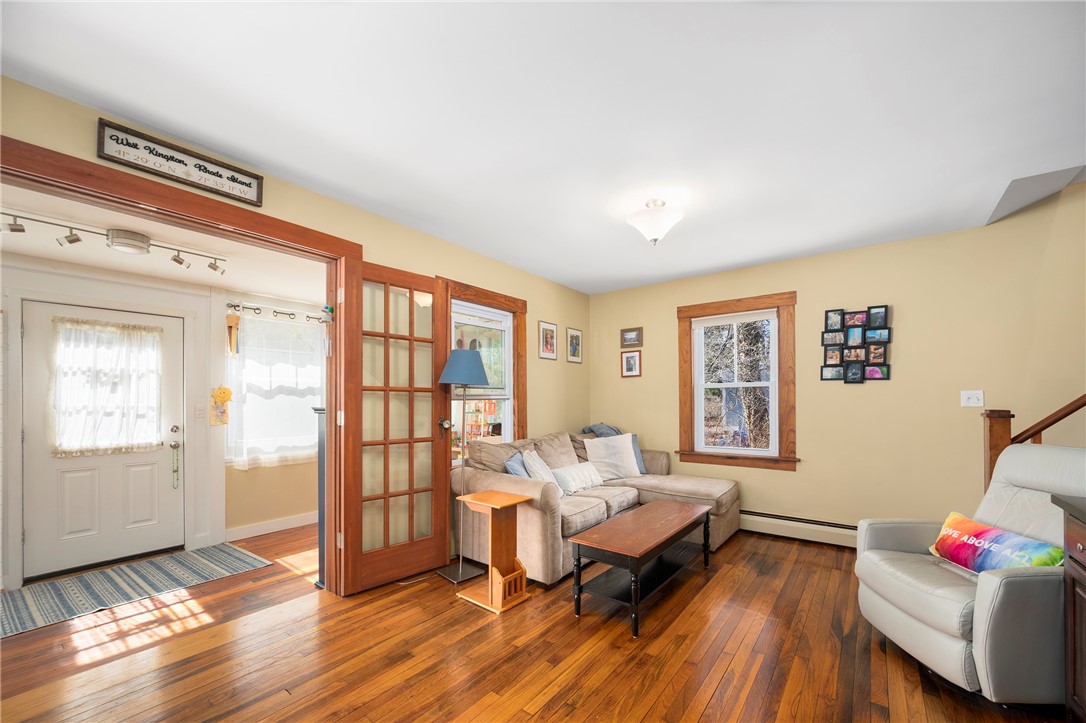 275 Usquepaugh Road South Kingstown, RI 02892 - Photo 5 of 34