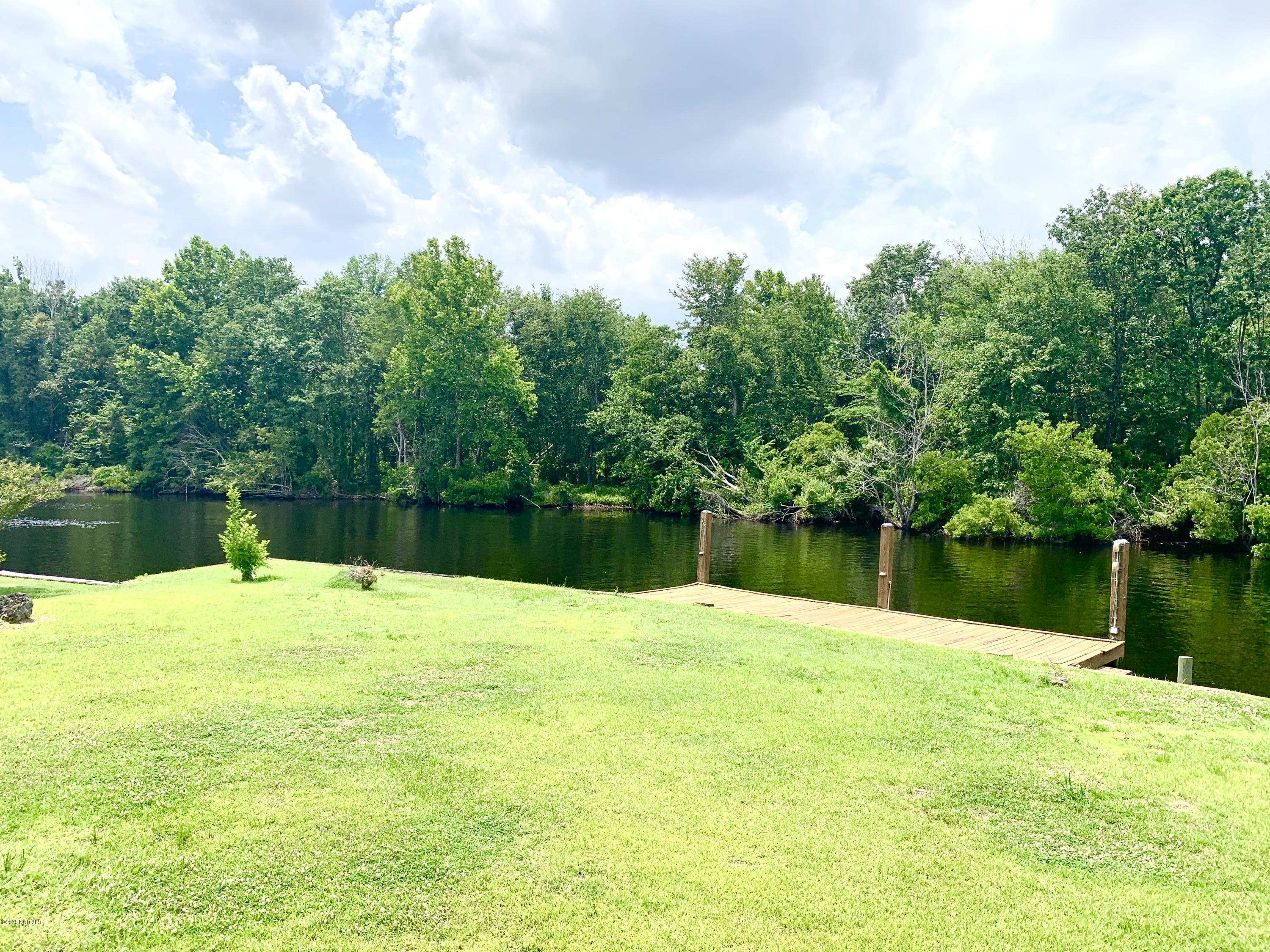 110 Raft Road New Bern, NC 28562 - Photo 15 of 18 612D2B18-3449-4813-809D-A0BE09CA0AC4