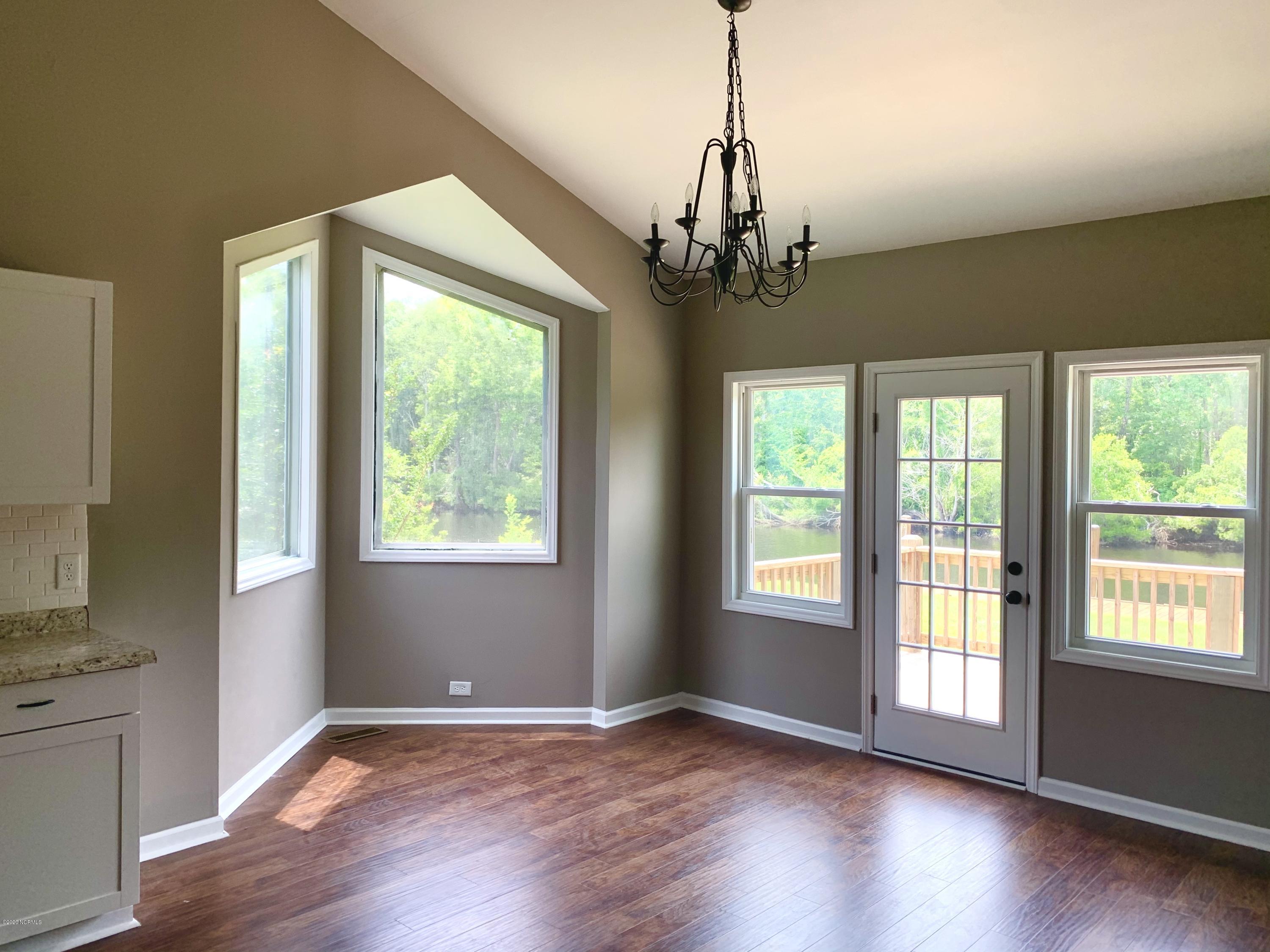 110 Raft Road New Bern, NC 28562 - Photo 4 of 18 4CDB5343-6803-4C45-B480-2CAD3919D99E
