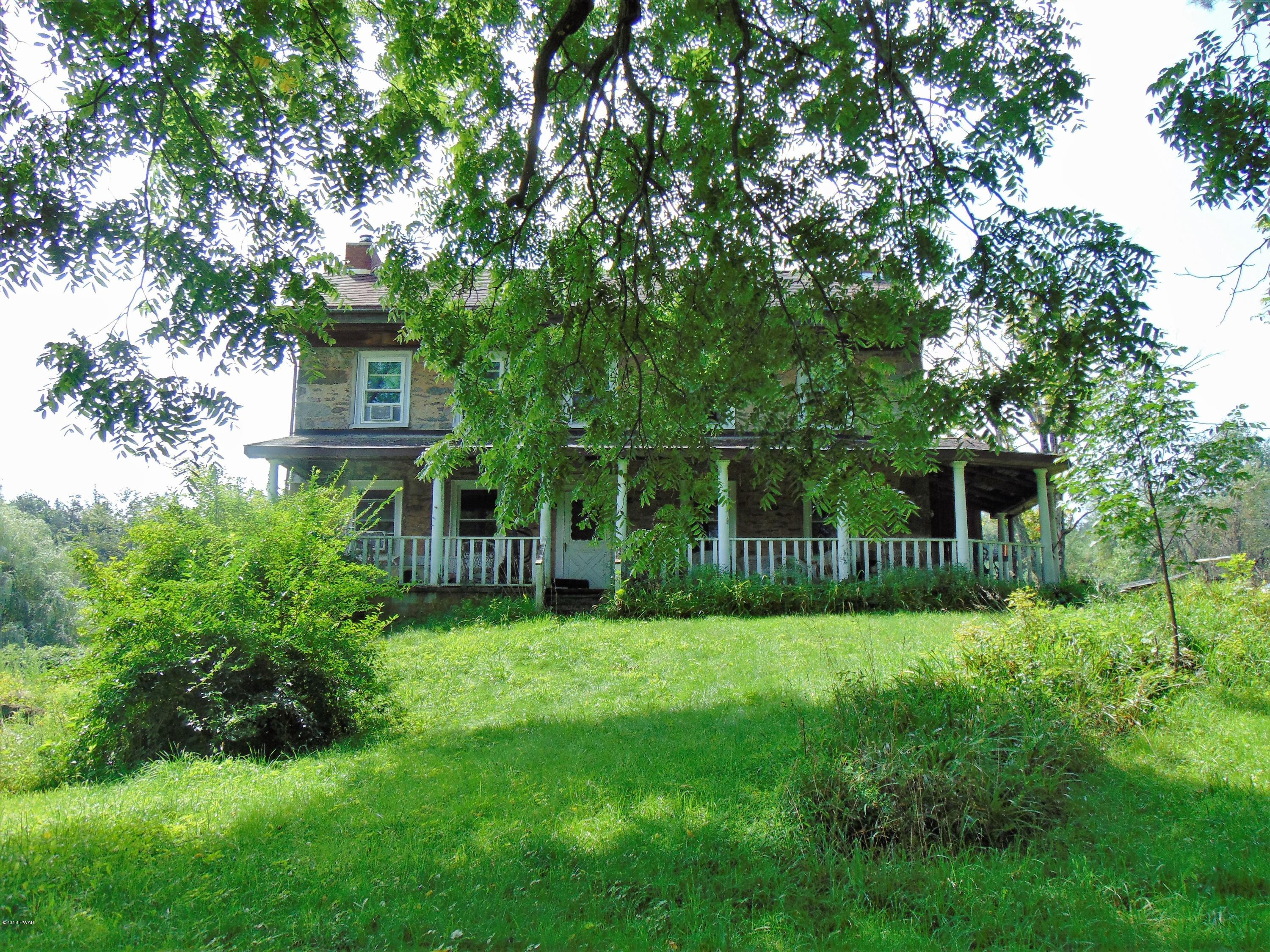 124 Peet Road Newfoundland, PA 18445 - Photo 7 of 33 DSC00404