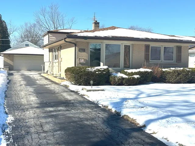 $369,000 | 1228 South Chestnut Avenue, Arlington Heights, IL 60005