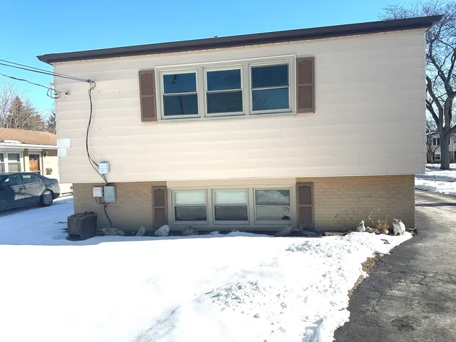 $369,000 | 1228 South Chestnut Avenue, Arlington Heights, IL 60005