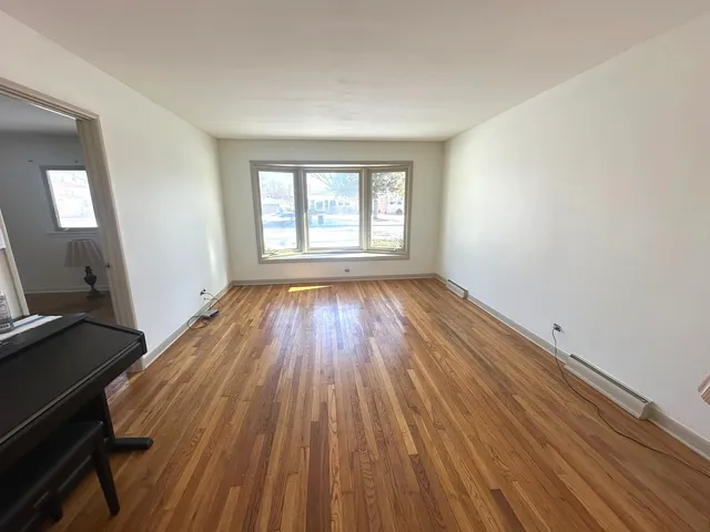 $369,000 | 1228 South Chestnut Avenue, Arlington Heights, IL 60005