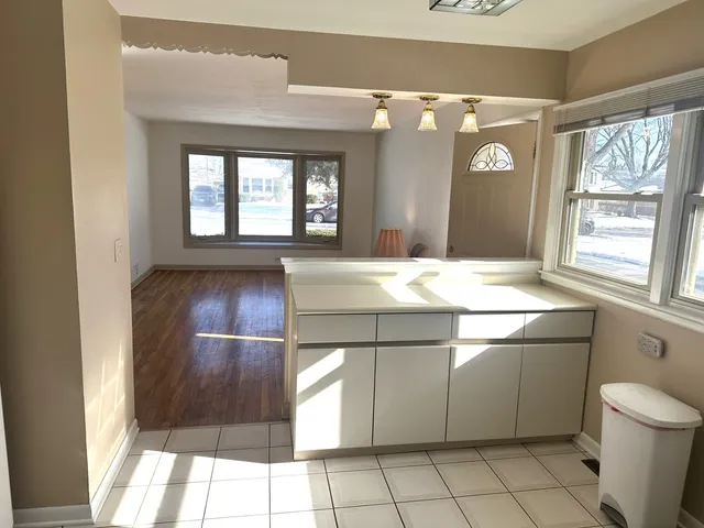 $369,000 | 1228 South Chestnut Avenue, Arlington Heights, IL 60005